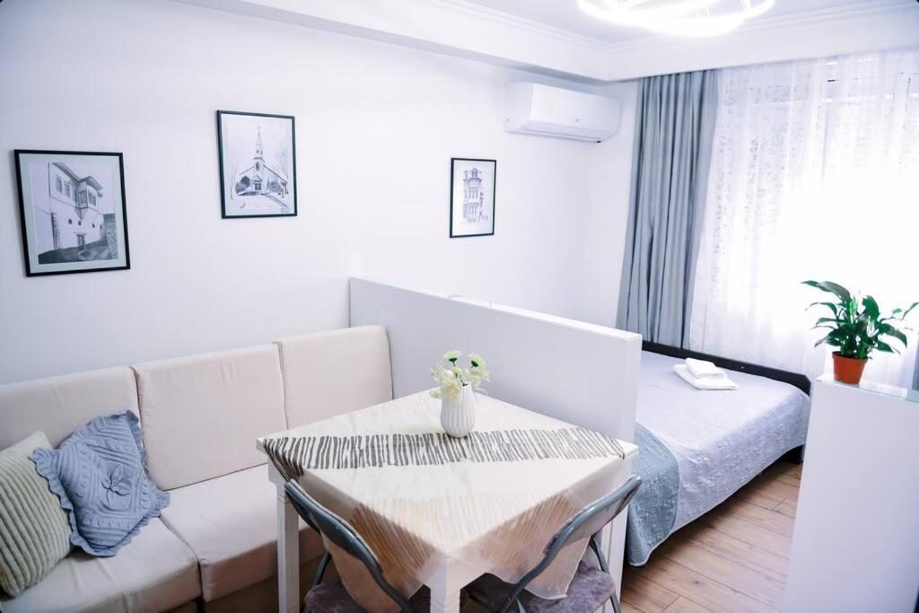 Magda Studio In Berat Center Bagian luar foto