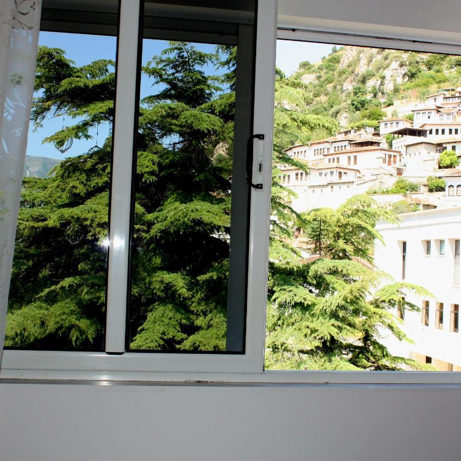 Magda Studio In Berat Center Bagian luar foto