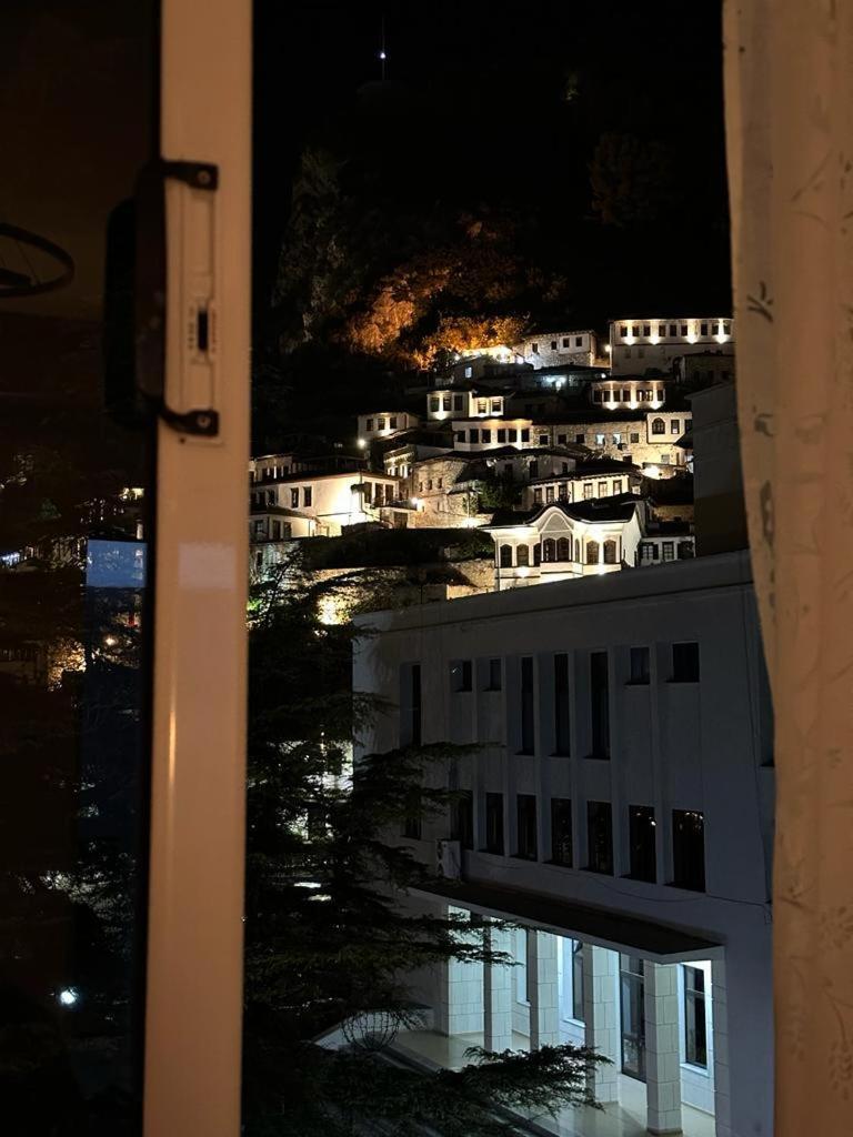 Magda Studio In Berat Center Bagian luar foto